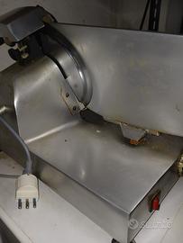 Mobilo legno masselo antico