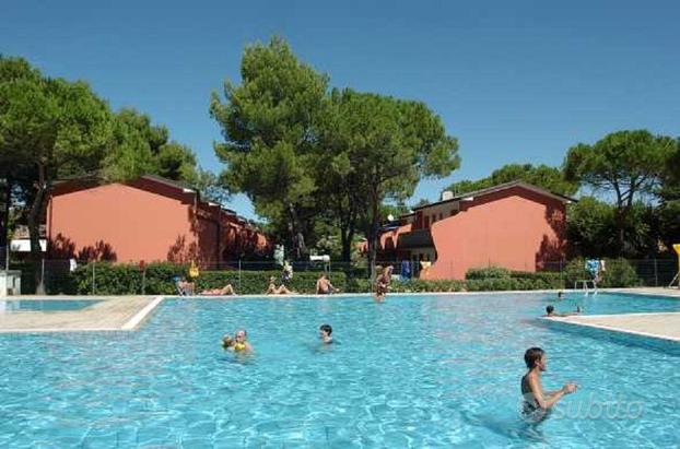 Villaggio Azzurro: trilocale con giardino privato