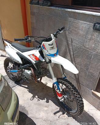 LEM 125 moto