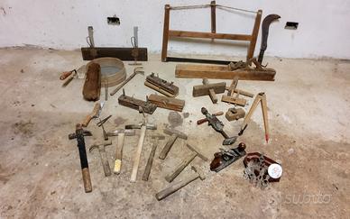 Attrezzi antichi da falegname 