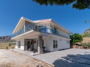 Villa singola - Piana degli Albanesi