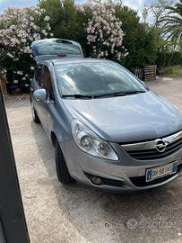 Opel corsa 3600 euro tratt.