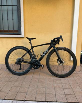 BICI DI MARCA SVIZZERA ARC8 Escapee 2023 XS