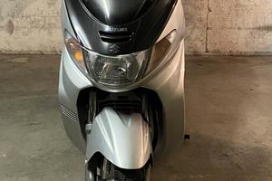 Scooter Suzuki Burgman 250