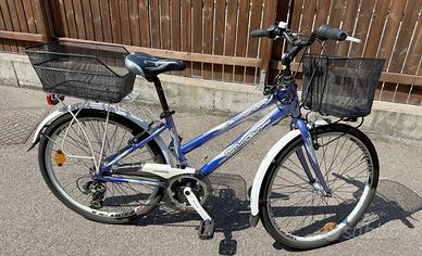 Bici Donna / Ragazza con cestini