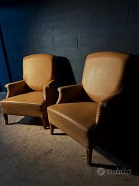 Coppia Poltrone chester chesterfield cuoio inglese