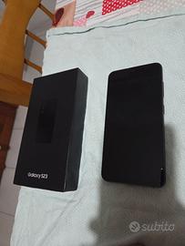 Samsung Galaxy S 23 128 GB black + accessori
