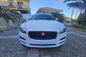 Jaguar F-Pace "Motore Nuovo"