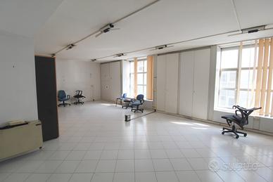 Ufficio centro direzionale - isola g2