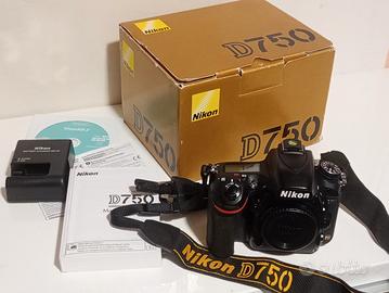 NIKON D750