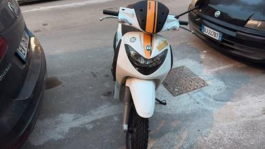 Piaggio 125
