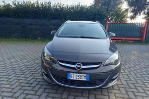Opel Astra 1.7 CDTI 110CV Sports Tourer Cosmo
