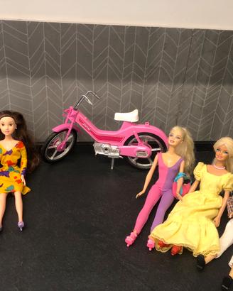 5 barbie originali e una bicicletta