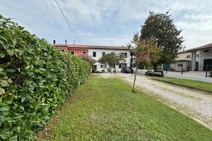 3 LOCALI A SAN GIORGIO DELLE PERTICHE