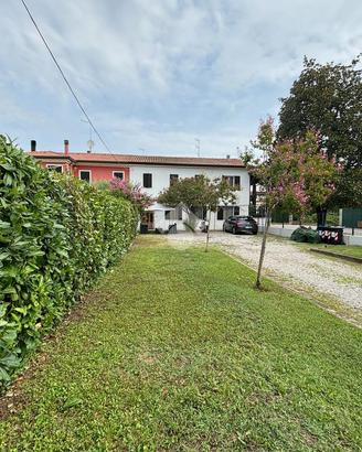 3 LOCALI A SAN GIORGIO DELLE PERTICHE