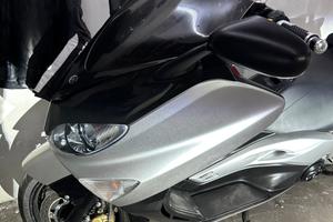 Yamaha T max 500 pari al nuovo