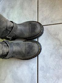 Dr martens anistone 37