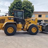 Pala gommata Caterpillar 938M