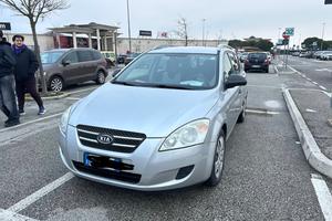 Kia ceed station wagon