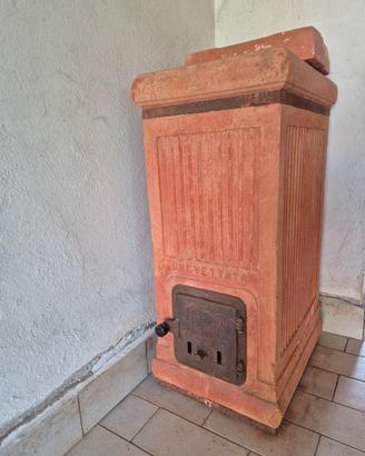 Stufa in terracotta Becchi