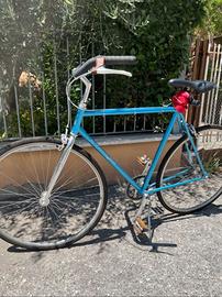 Bicicletta scatto fisso