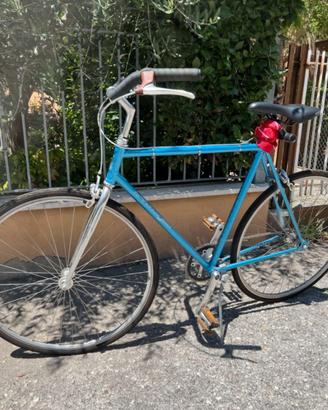 Bicicletta scatto fisso