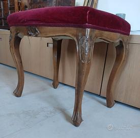 Puof ottomana in stile chippendale