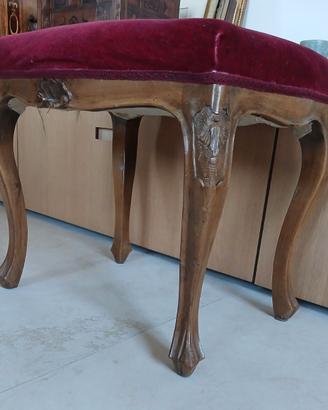 Puof ottomana in stile chippendale