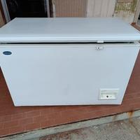 Congelatore a pozzetto 210L