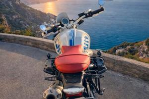 BMW R nineT