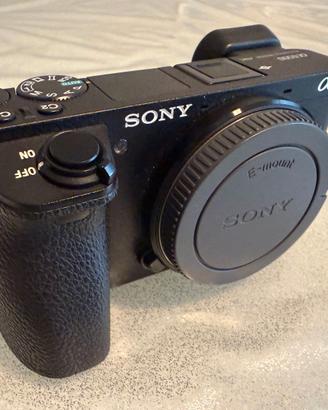 Sony Alpha A6500 corpo 6798 scatti + 6 batterie