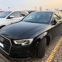 AUDI A3 Sportback 1.6 30 Tdi Business Advanced