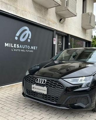 AUDI A3 30 g-tron S tronic Fari LED ACC IVA espo