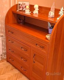 Cassettiera in legno