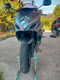 Suzuki GSX  1250 fa traveller