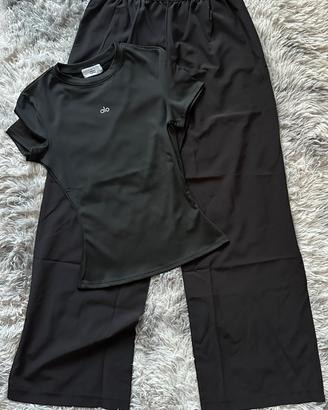 Set coordinato (t-shirt +pantalone ) Alo Yoga S