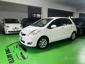 Toyota Yaris 1.0 5 porte