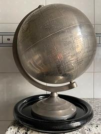 Mappamondo Vintage in metallo, inciso