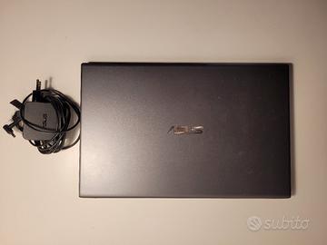 Asus Vivobook 15 X512JP con scheda grafica dedicat