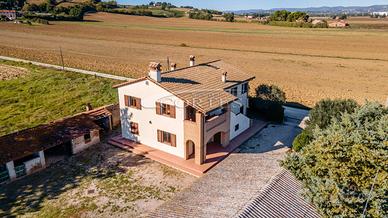 Casale di nuova costruzione con terreno PSV/136