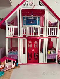 Barbie : glam vacation house / + cuccia 
