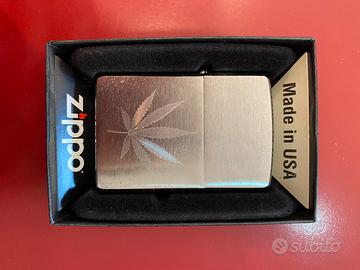 Zippo Chrome Leaf Design accendino Antivento