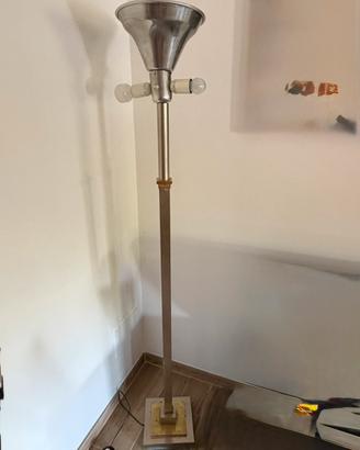 Lampada alta anni 70 in acciaio e ottone