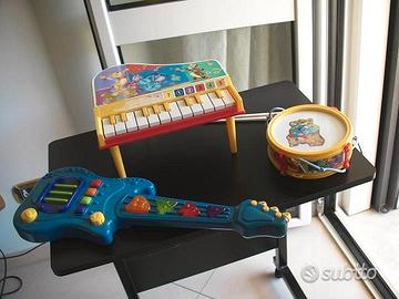 Strumenti musicali giocattolo