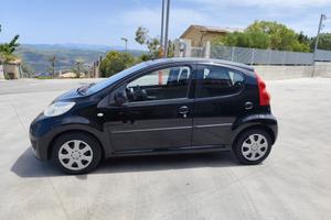 Peugeot 107 1.0 68CV 5p. Sweet Years