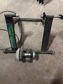 Cavalletto per bicicletta per allenamento indoor