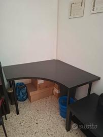 Scrivania angolare IKEA
