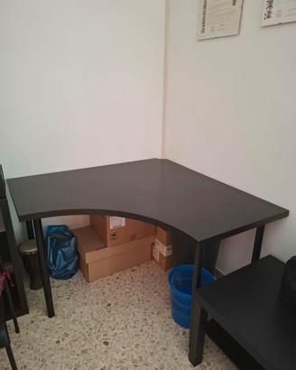 Scrivania angolare IKEA