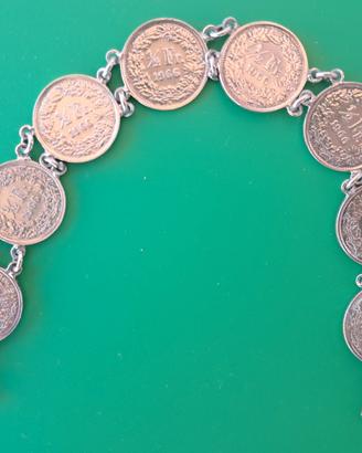 Bracciale con monete in argento 