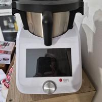 , Monsieur Cusine mai usato.